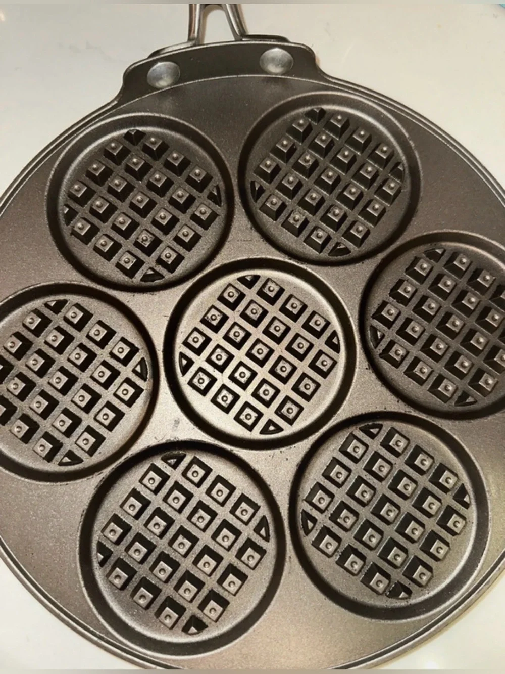 Nordic Ware Silver Dollar Waffle Griddle w/ Handle Make 7, 3” Waffles at Once